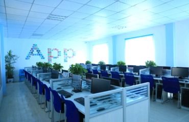 學習軟件開發，來江西新華電腦看看網絡技術服務